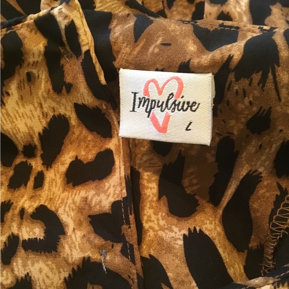 Impulsive Leopard Print Women's Puff Sleeve Blouse Size Large - Picture 7 of 10